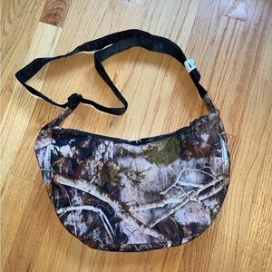 **SOLD** Baggu Medium Crescent Photo Forest